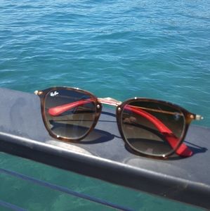 Ray ban Ferrari